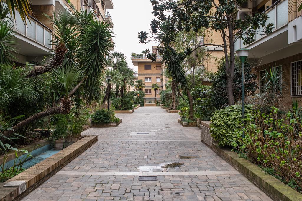 Mirabilia Urbis Roma Bed & Breakfast Exterior photo